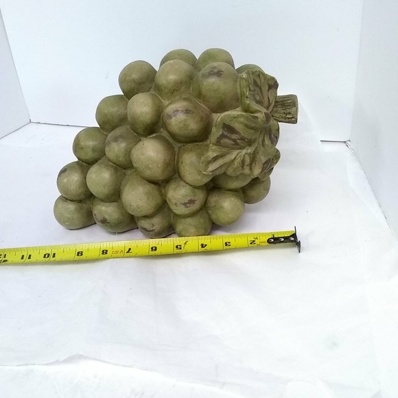 Grape Cluster Green Heavy Resin Table Dining Decor - Picture 6 of 6